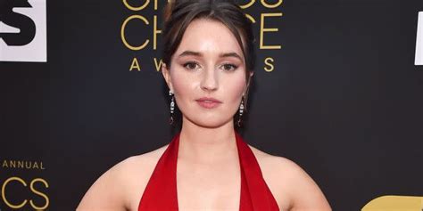 ‘Last Man Standing’ Star Kaitlyn Dever Rocks a。